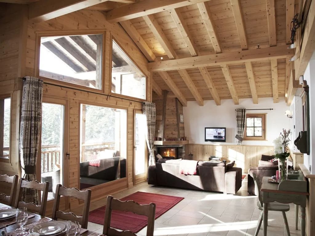 Chalet With Jacuzzi In Stunning Location photo 5