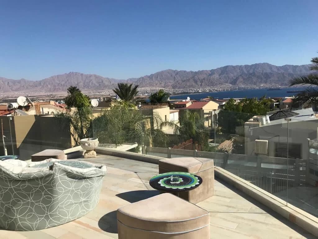 Family Holiday Villa with Pool and Big Garden photo 5