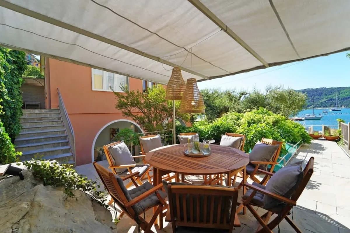 Earth's Beautiful Villa near the Shore and Centre photo 2