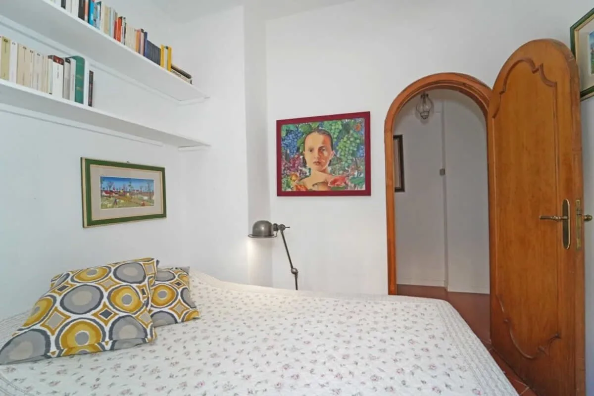 Sunny Hill Villa surrounded by Mediterranean Trees photo 5
