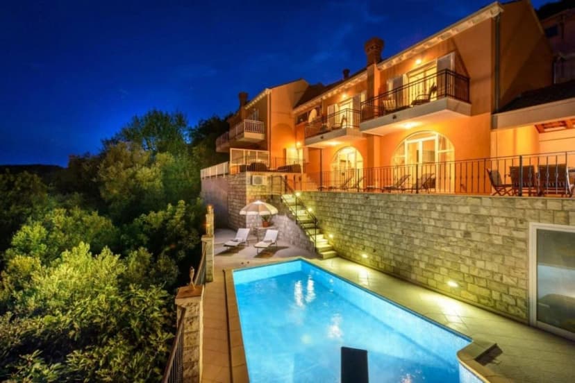 Quiet Family Villa with a View of the Bay of Zaton