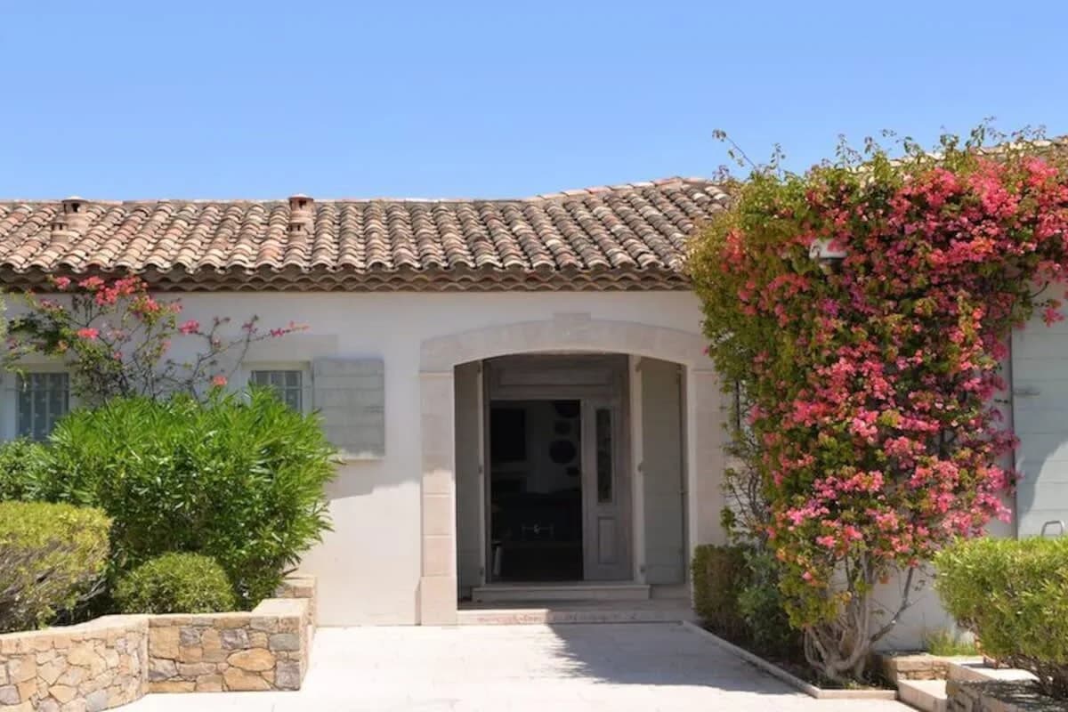 Biggest Exclusive Estate walking distance to beach photo 4