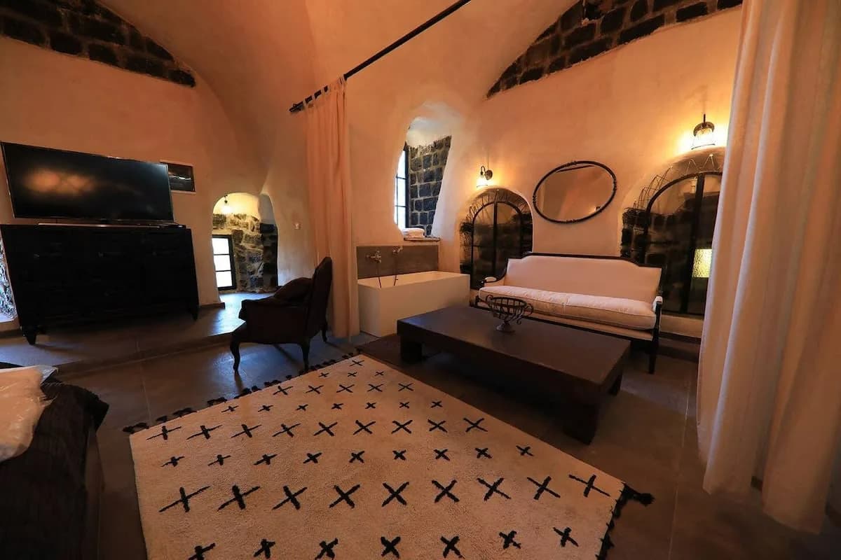 Catered Suite in Ancient Citadel & Kinneret Views photo 3