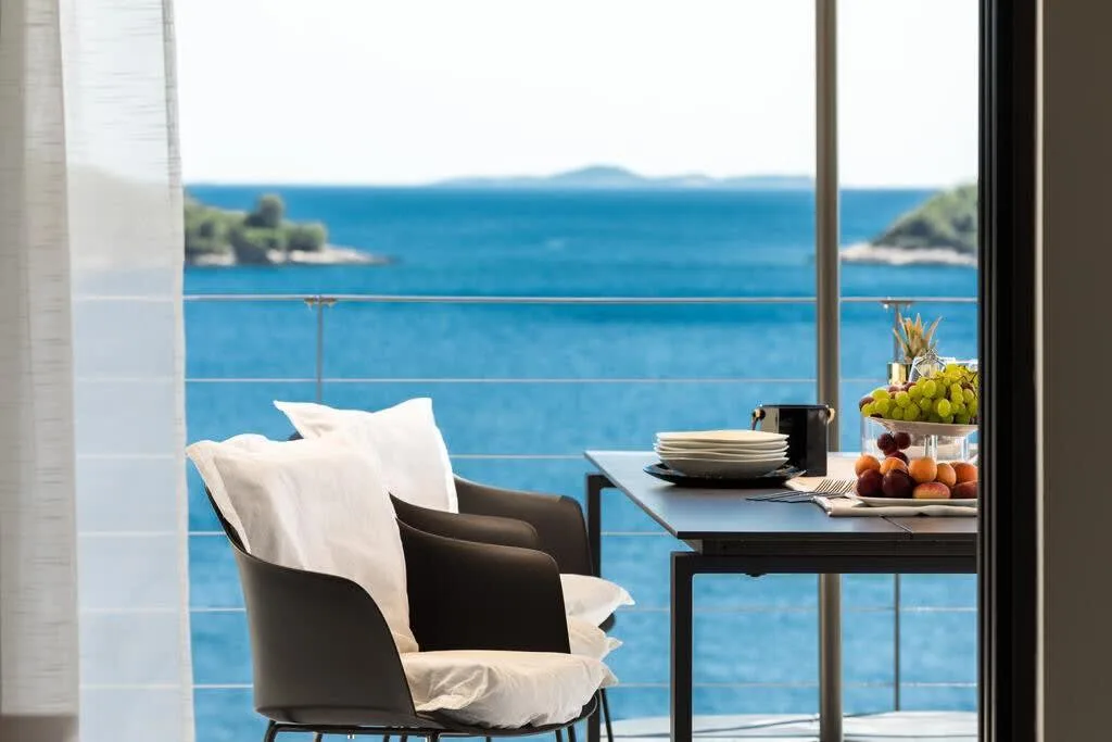 Prizba's Best Villa near Ratak Beach photo 3