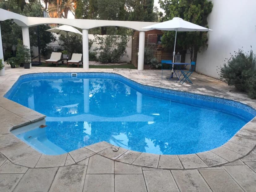 Stunning Villa with Amazing Pool and Courtyard