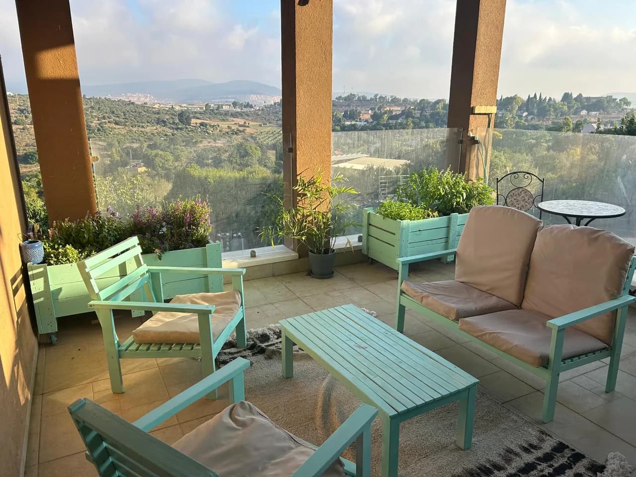 Villa Galilee with Jacuzzi, Gym and Open Views