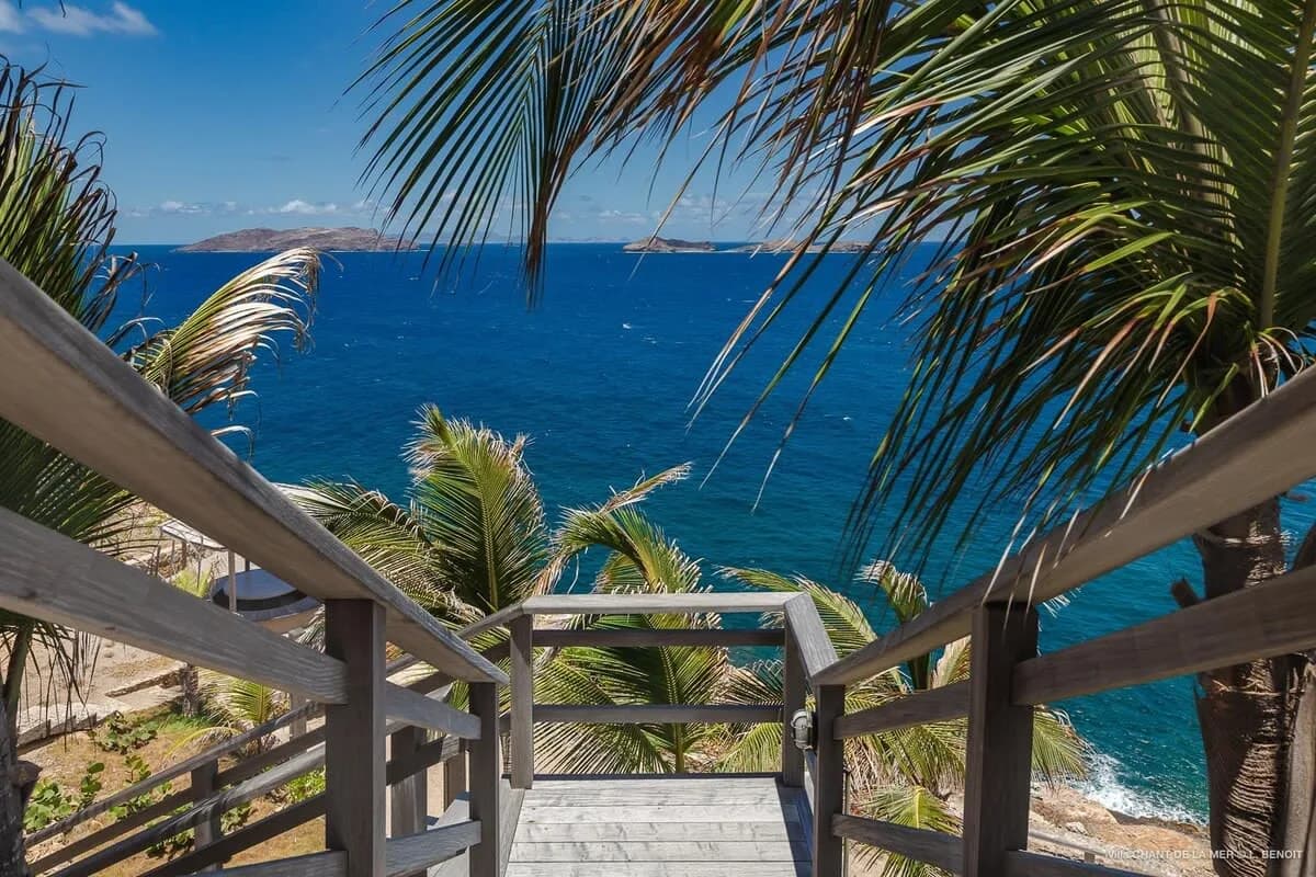 Superb Villa with Infinity Pool and Amazing Sea photo 3