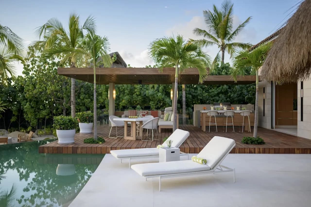 Surfer's Dream Villa closely Integrated with Nature photo 3