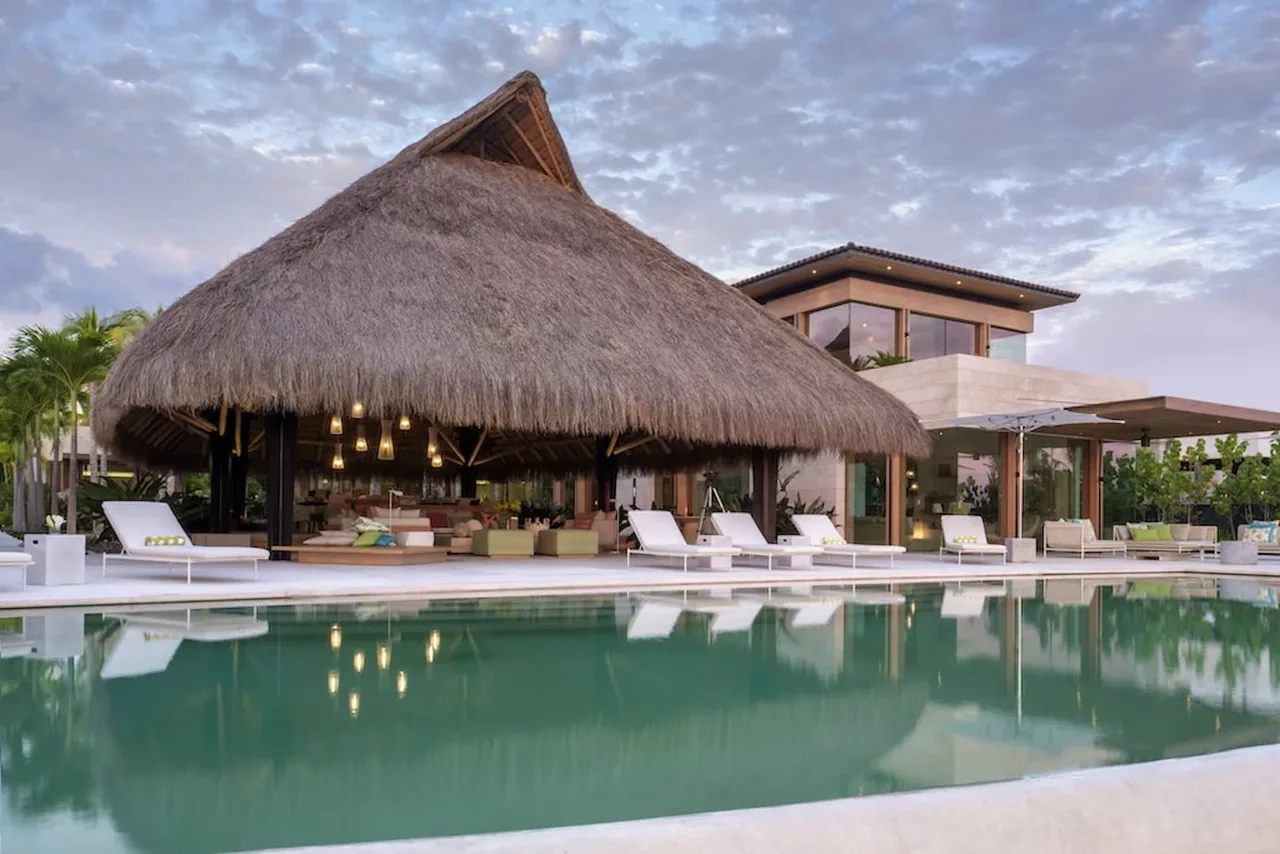 Surfer's Dream Villa closely Integrated with Nature photo 5