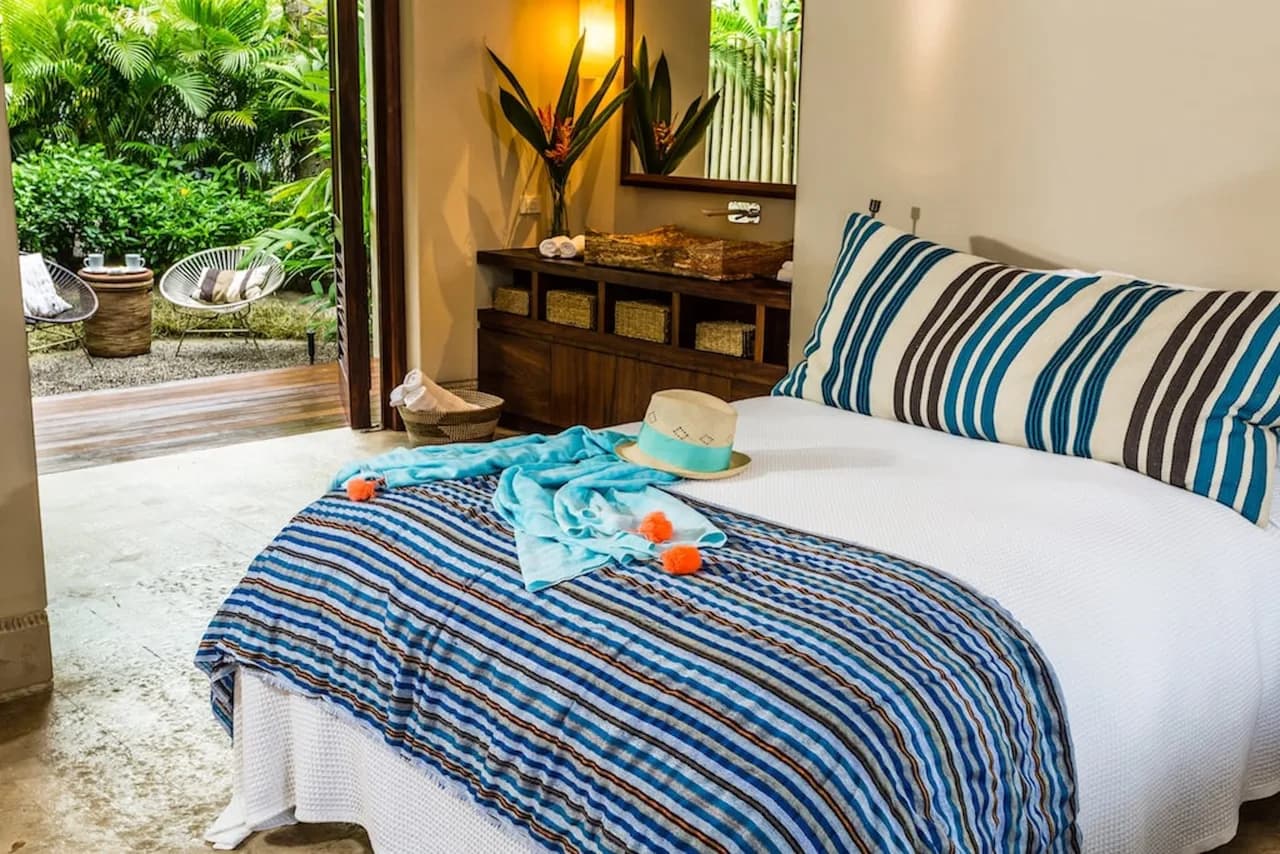 Pacific Coast Villa with Beach Access photo 3