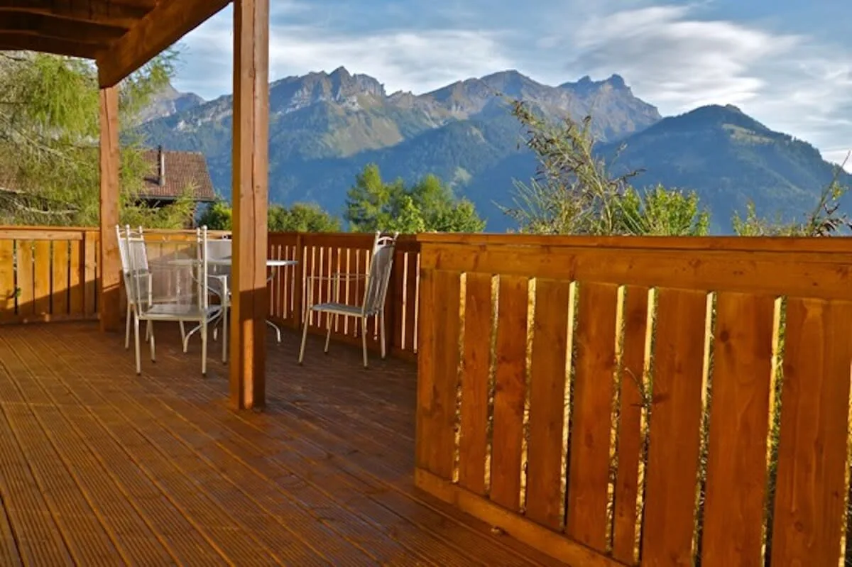 Sunny Chalet Perfect for Peaceful Getaway photo 2
