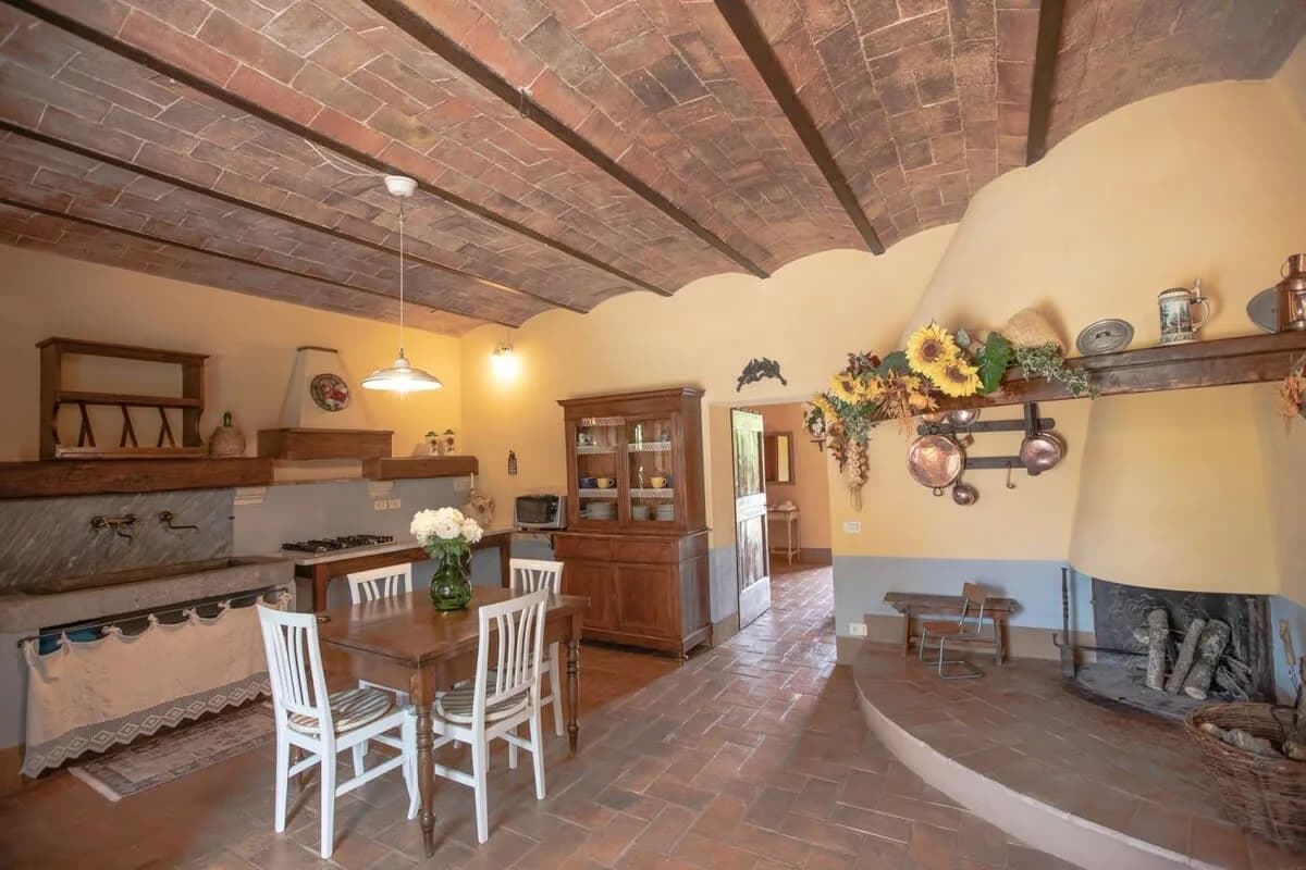 Authentic 1800's Villa with Amiata Mountain View photo 2