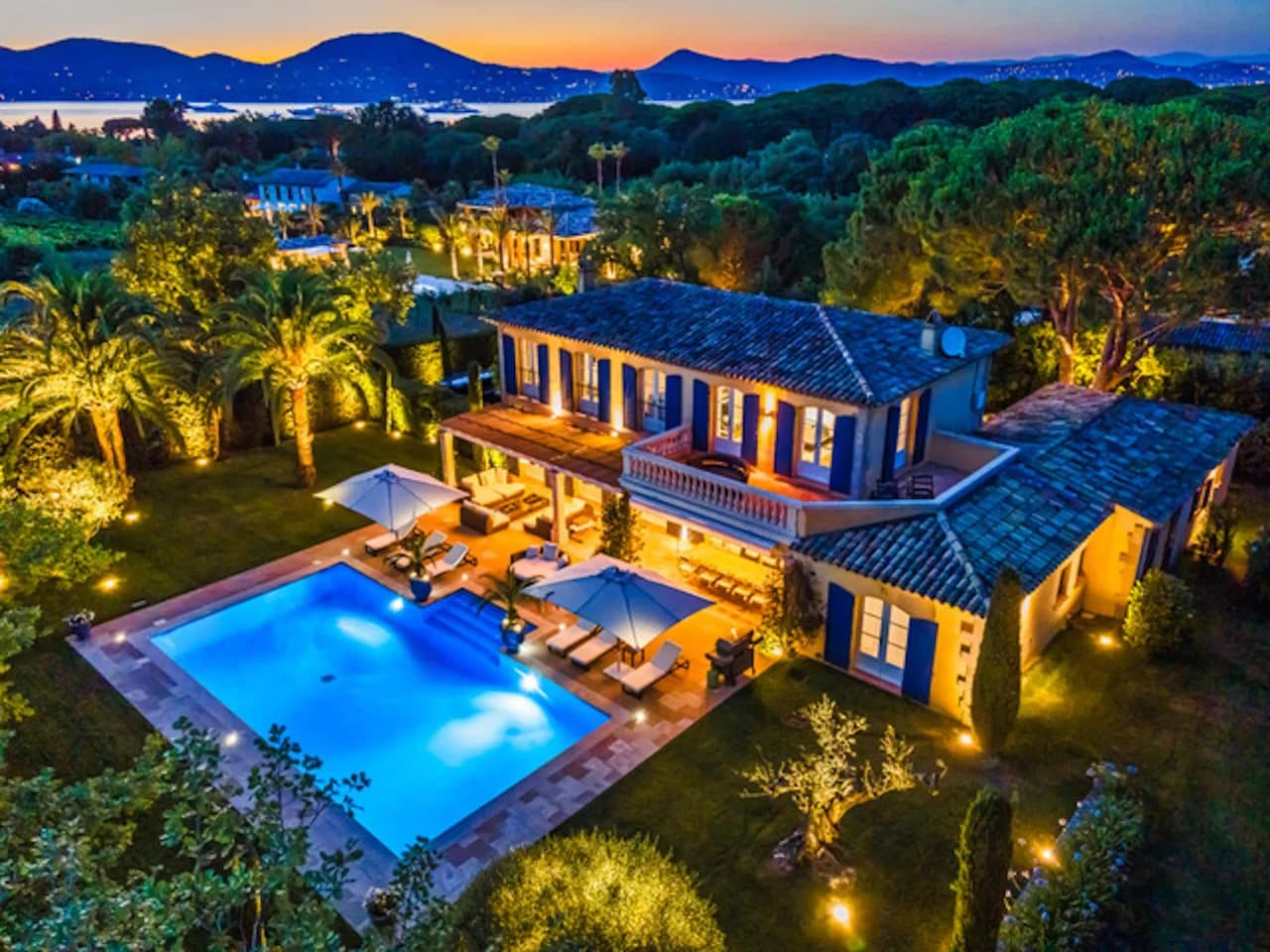 Wonderful Villa walking distance to the Beach photo 5