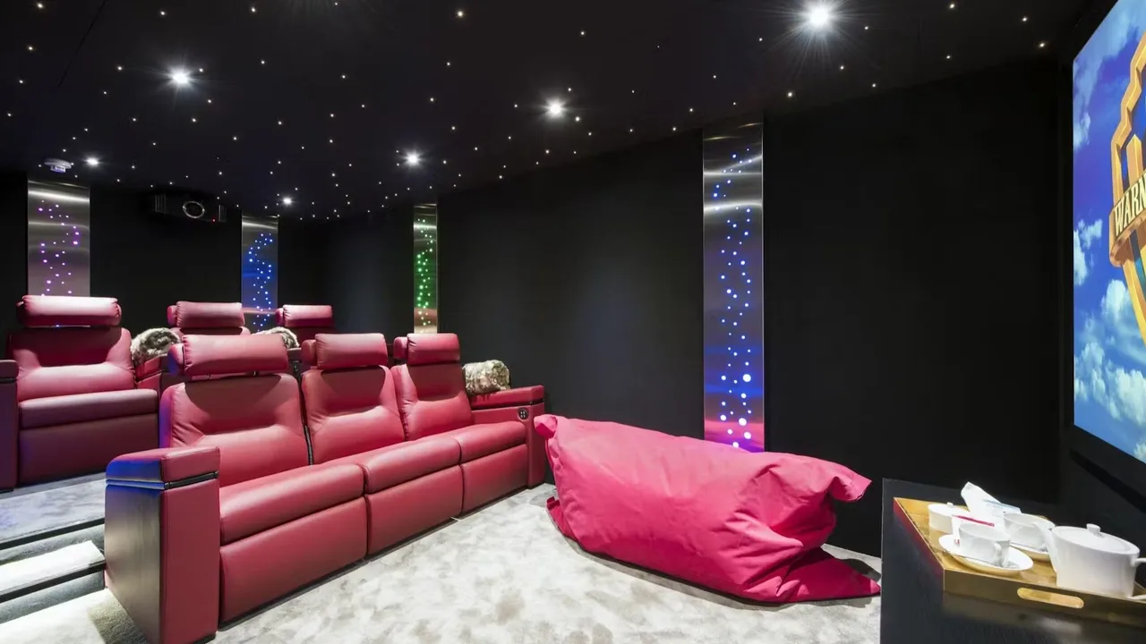 Luxury Chalet with Mont Blanc Views photo 5