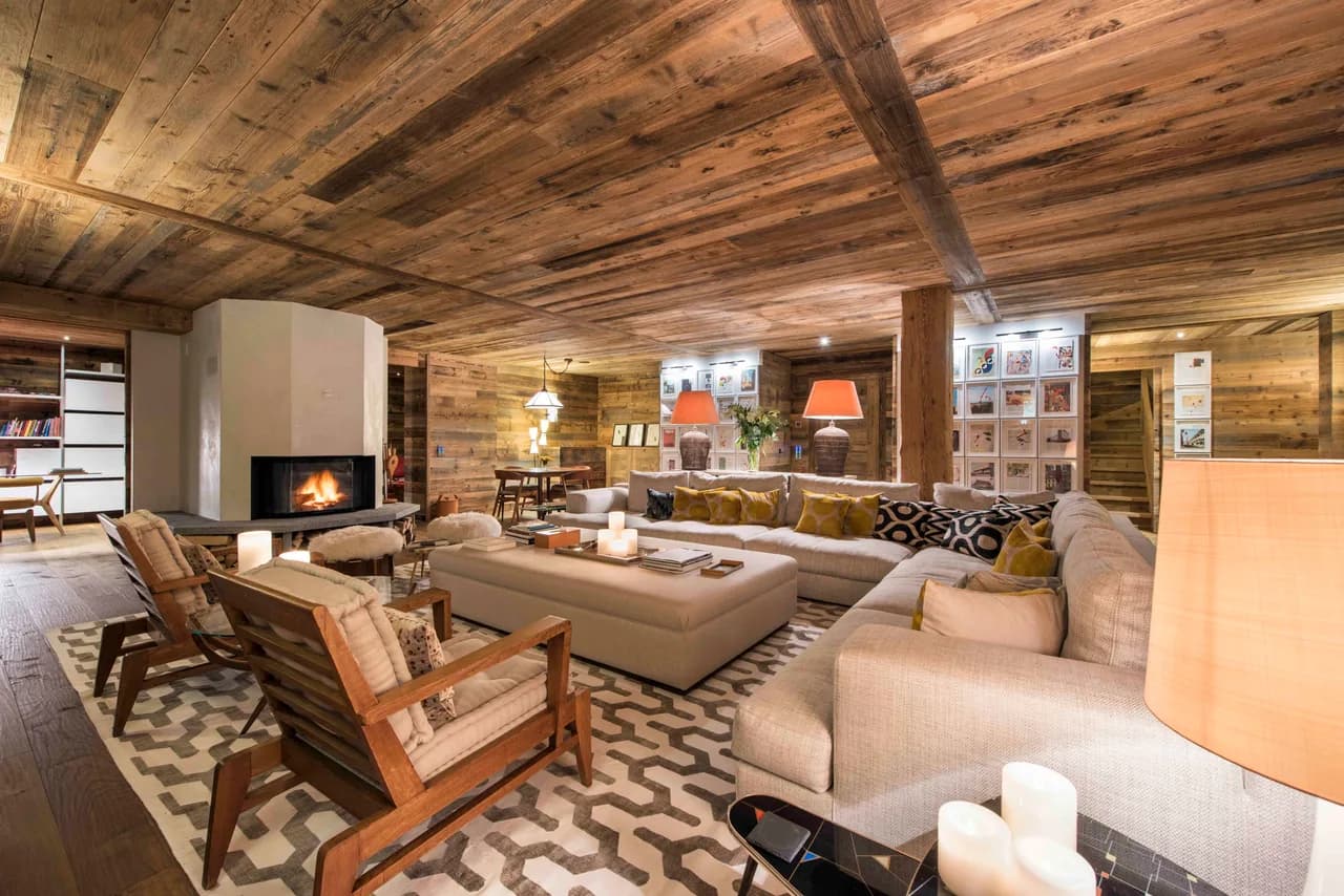 Overlooking Chalet photo 4