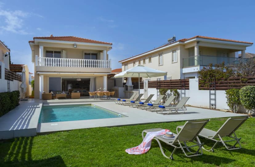 Sweet Tropics Villa in Esentepe