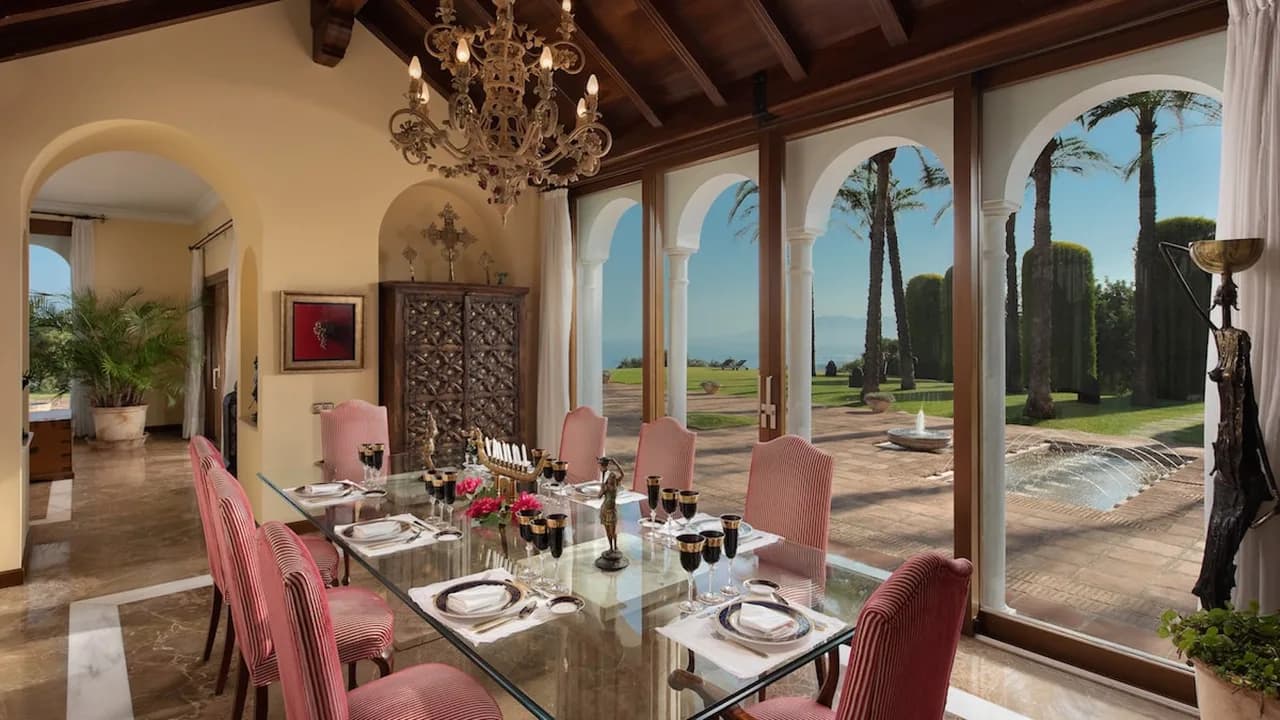 Rejuvenating Villa with Views over the Malaga Bay photo 4