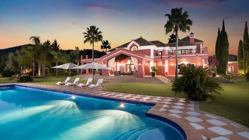 Elegant Interiors Villa close to Banus Harbour