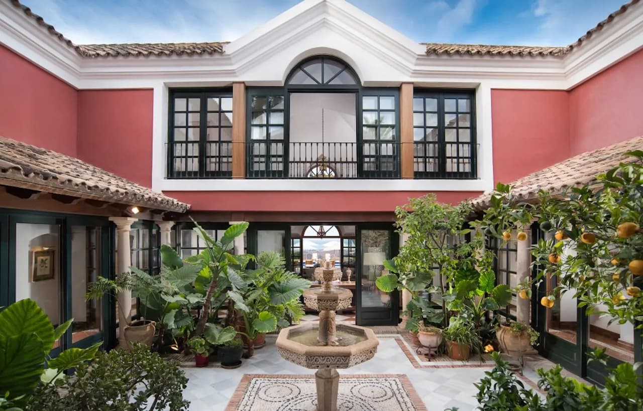 Elegant Interiors Villa close to Banus Harbour photo 2