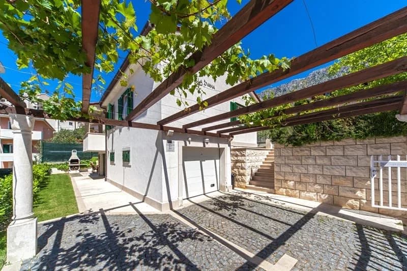 Luxurious Pet Friendly Villa Close To the Beach photo 4