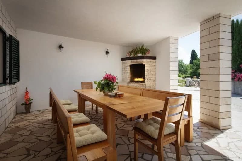 Picturesque Charming Villa with Outside Playground photo 5