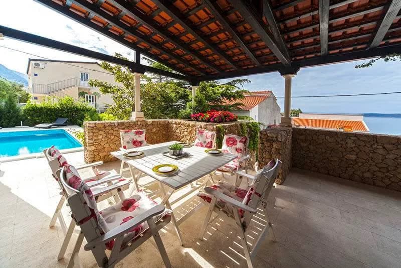 Charming Two Story Villa with Beautiful Nature View photo 2