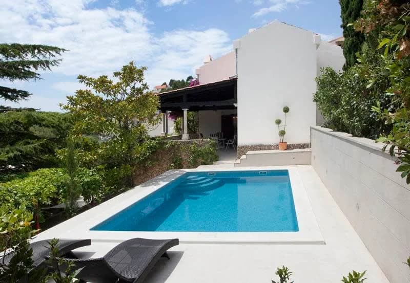 Charming Two Story Villa with Beautiful Nature View photo 3