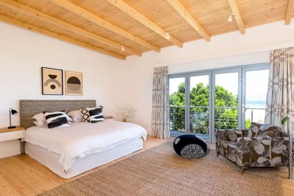 Unforgettable Modern Beach Villa in Cape Town photo 4