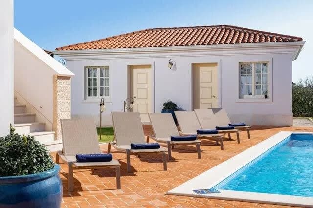 Premium Villa Exuding Absolute Comfort & Luxury photo 3