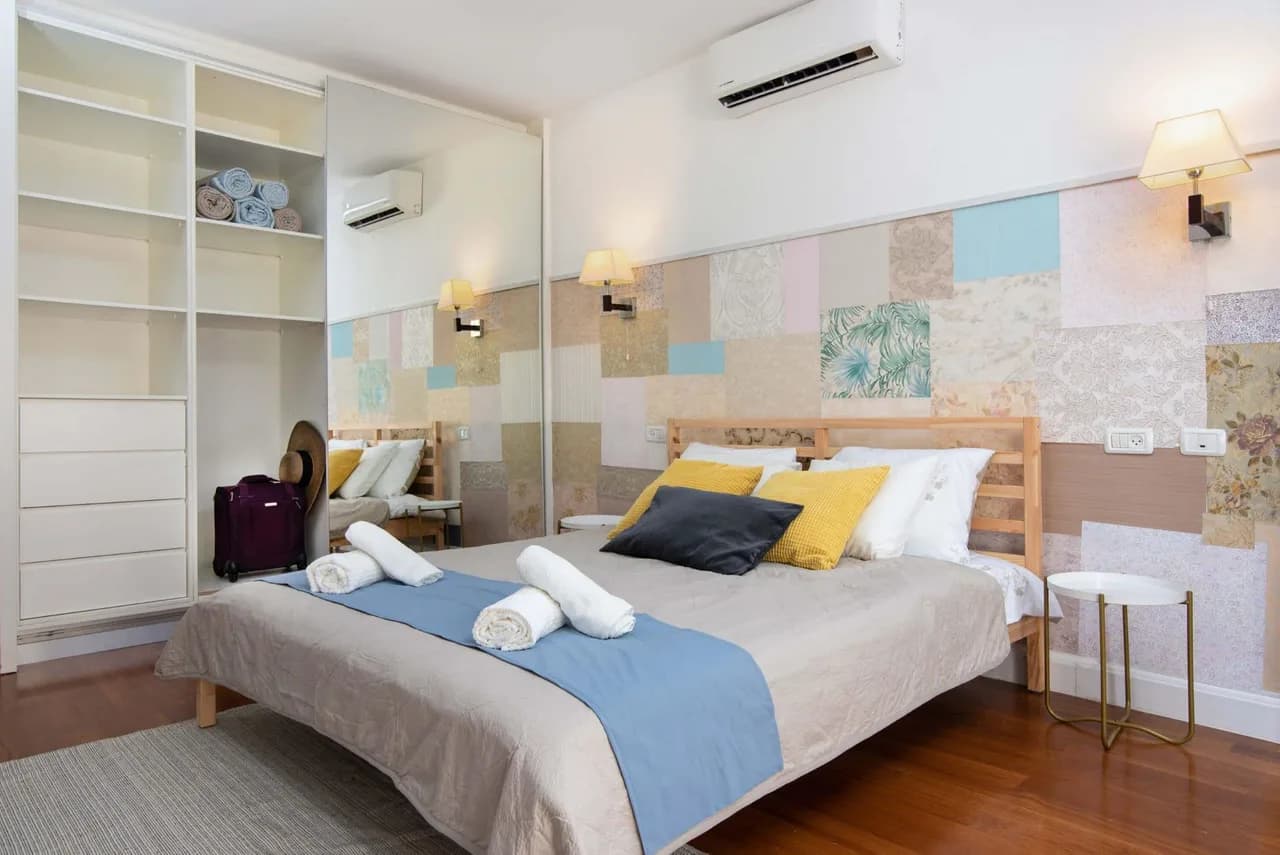 Delightful Suite with Relaxing Outdoor Area photo 2
