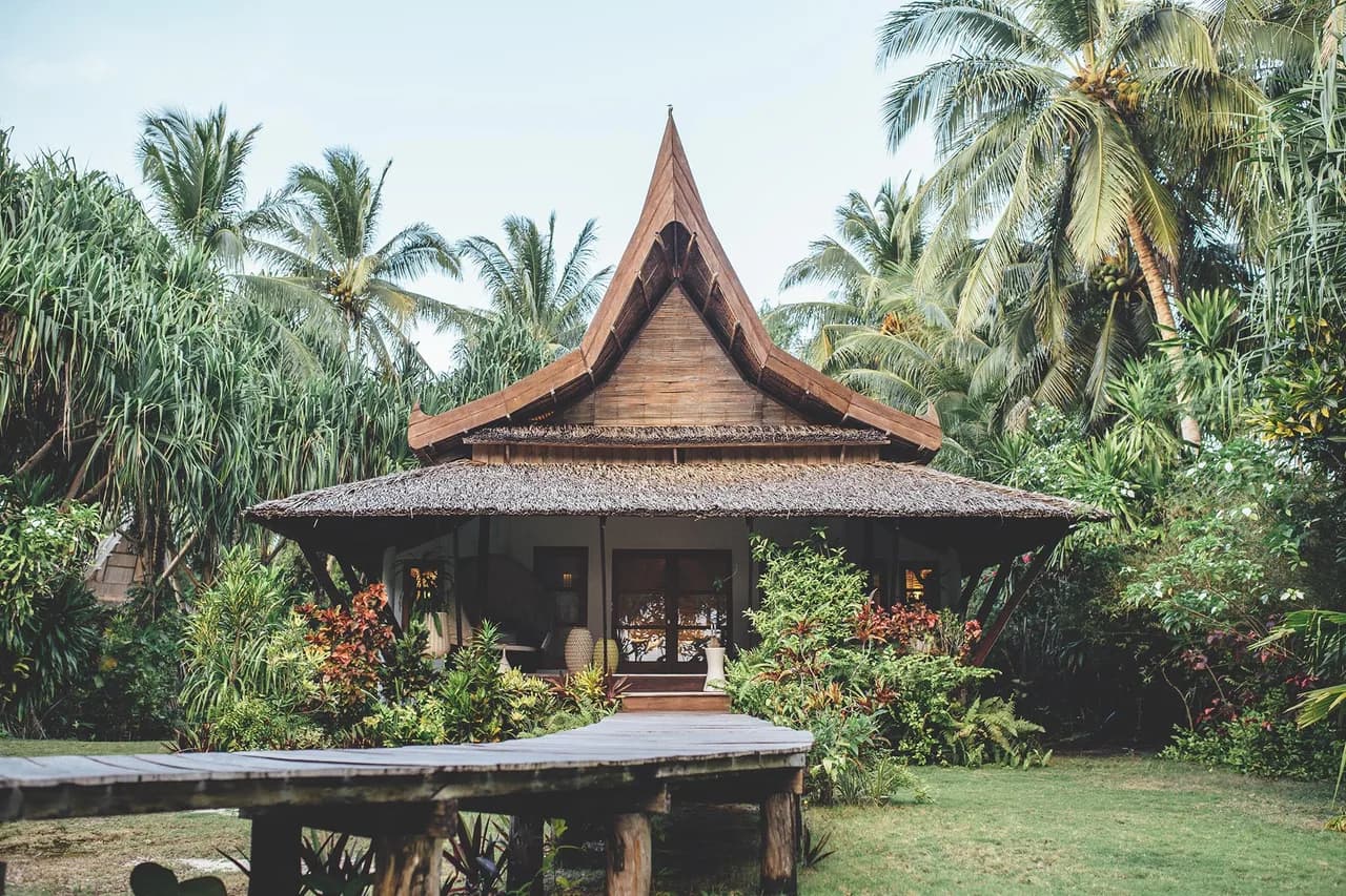 Beachfront Villa With Private Garden and Pool photo 2