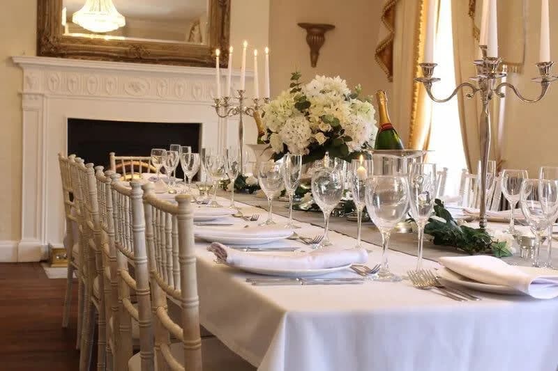 Sumptuous Queen Anne Mansion in Idyllic Countryside Location photo 4