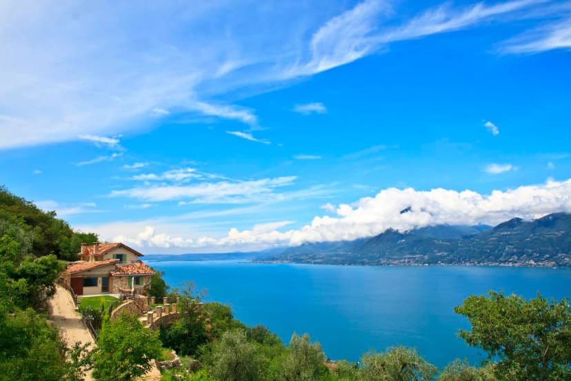 Italian Dew Villa in Most Fascinating Location
