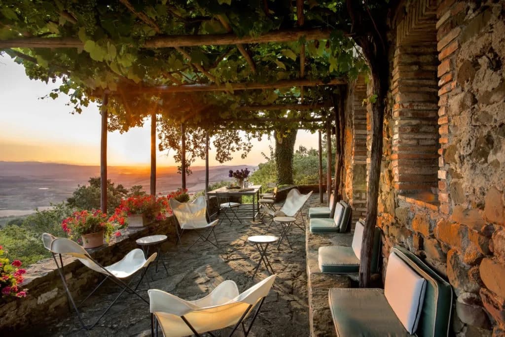 Charming Rural Villa Set Among Val d’Orcia’s Gentle Hills photo 5
