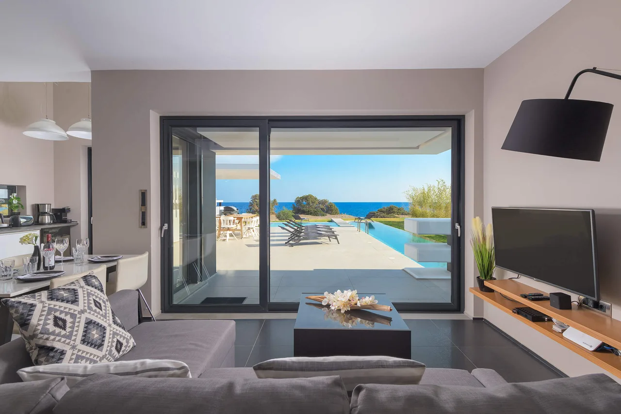 Seafront Villa with Private Pool in Rhodes photo 5