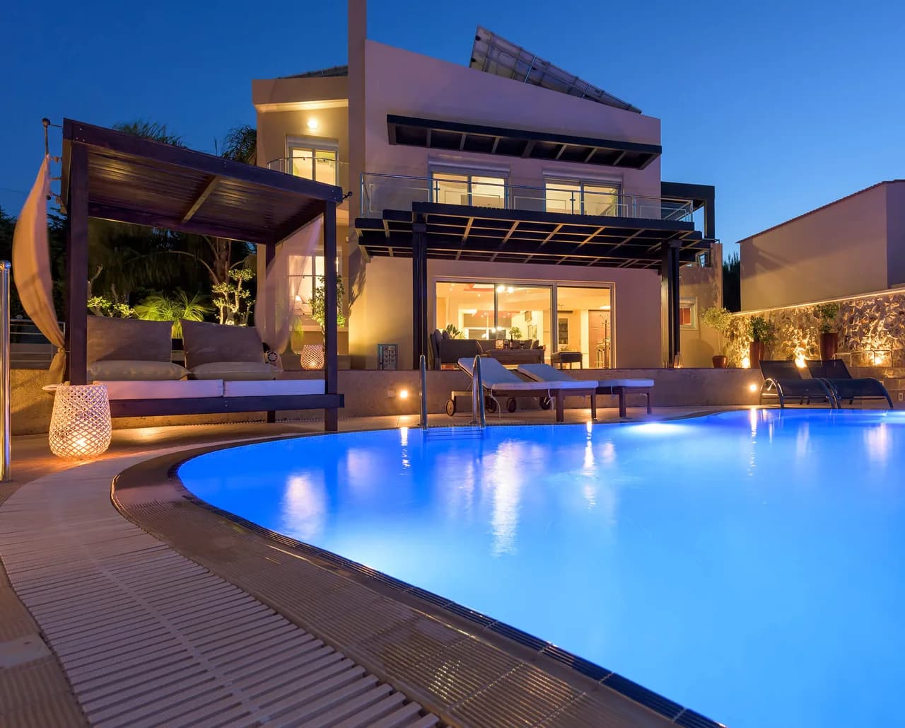 Luxurious Family Villa with Pool and Gym