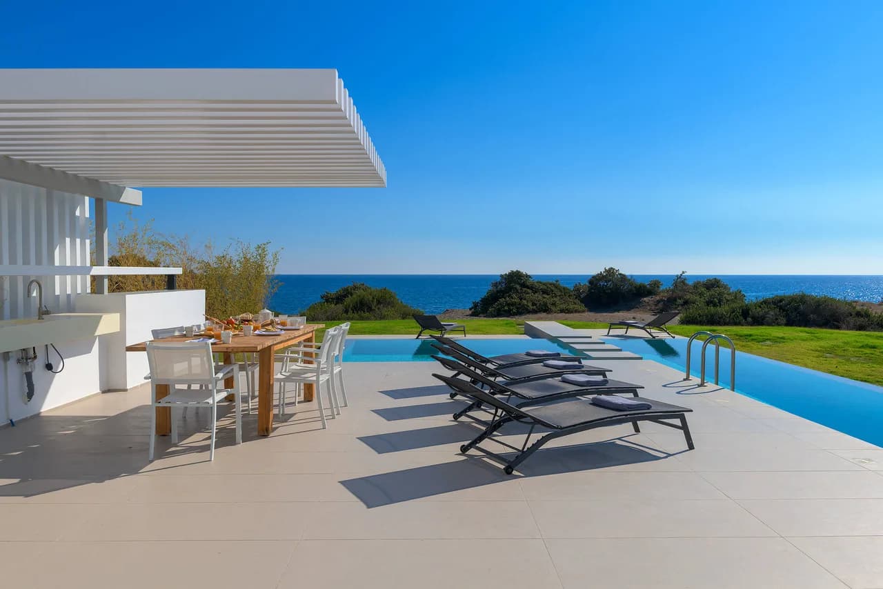 Beautiful sunset Villa with Pool and Jacuzzi photo 4