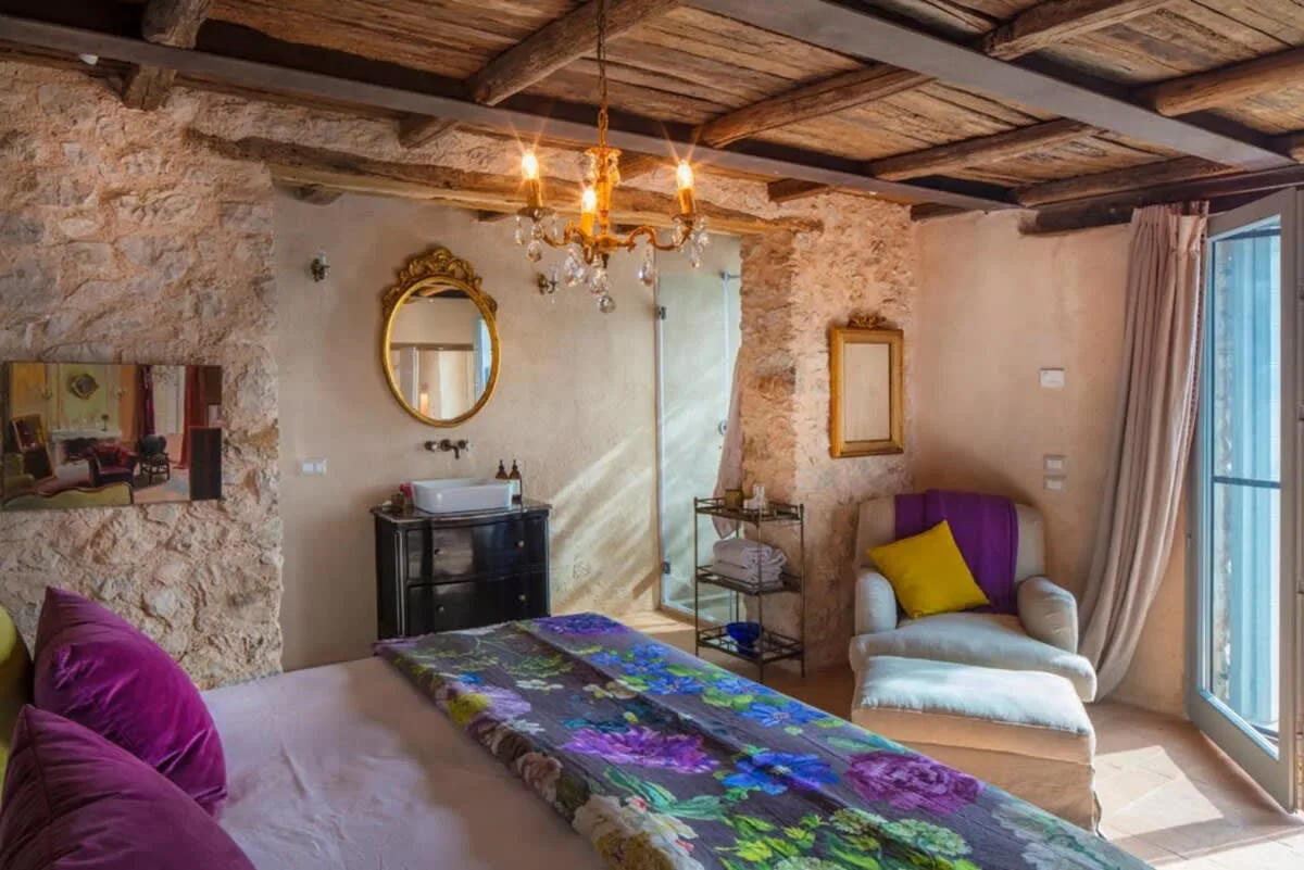 Majestic Paradise Villa Facing Green Sea of Umbria photo 4