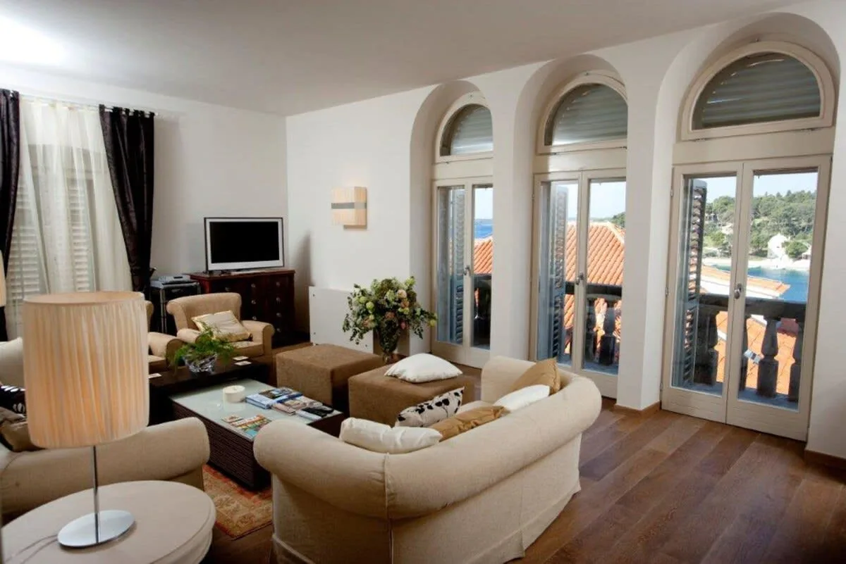 Prestige Luxurious Villa with Private Pool photo 2