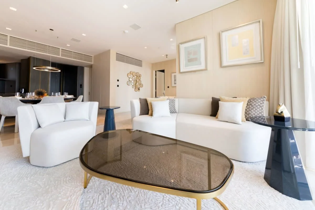 Posh Apartment with Dubai Skyline Views photo 3