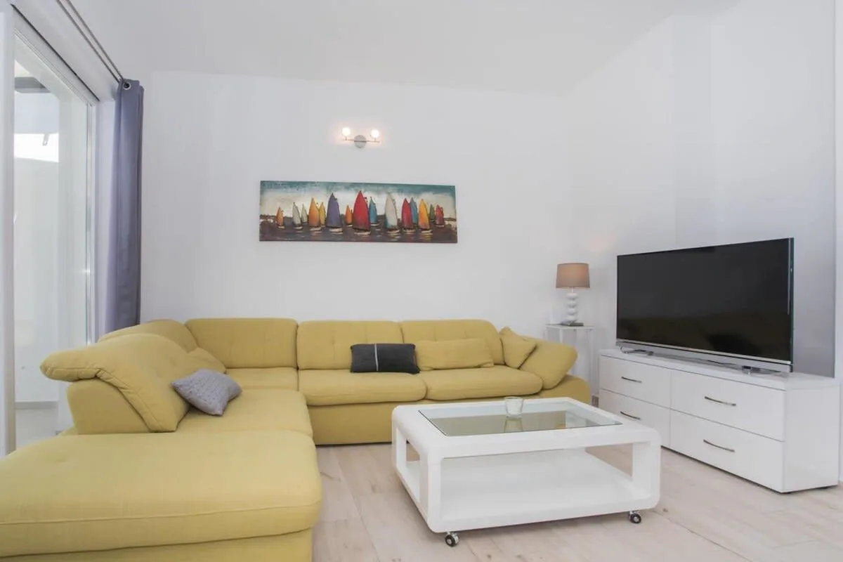Beautiful Desire Villa with Sun Terrace photo 3
