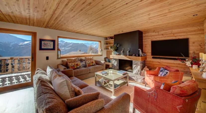 Lovely Chalet Located in the Le Moulin Nursery Slopes