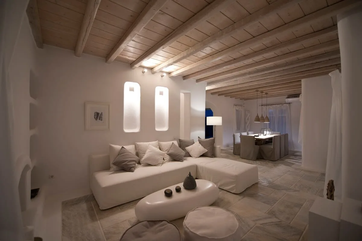 Luxury 4 Bedroom Villa with Pool photo 2