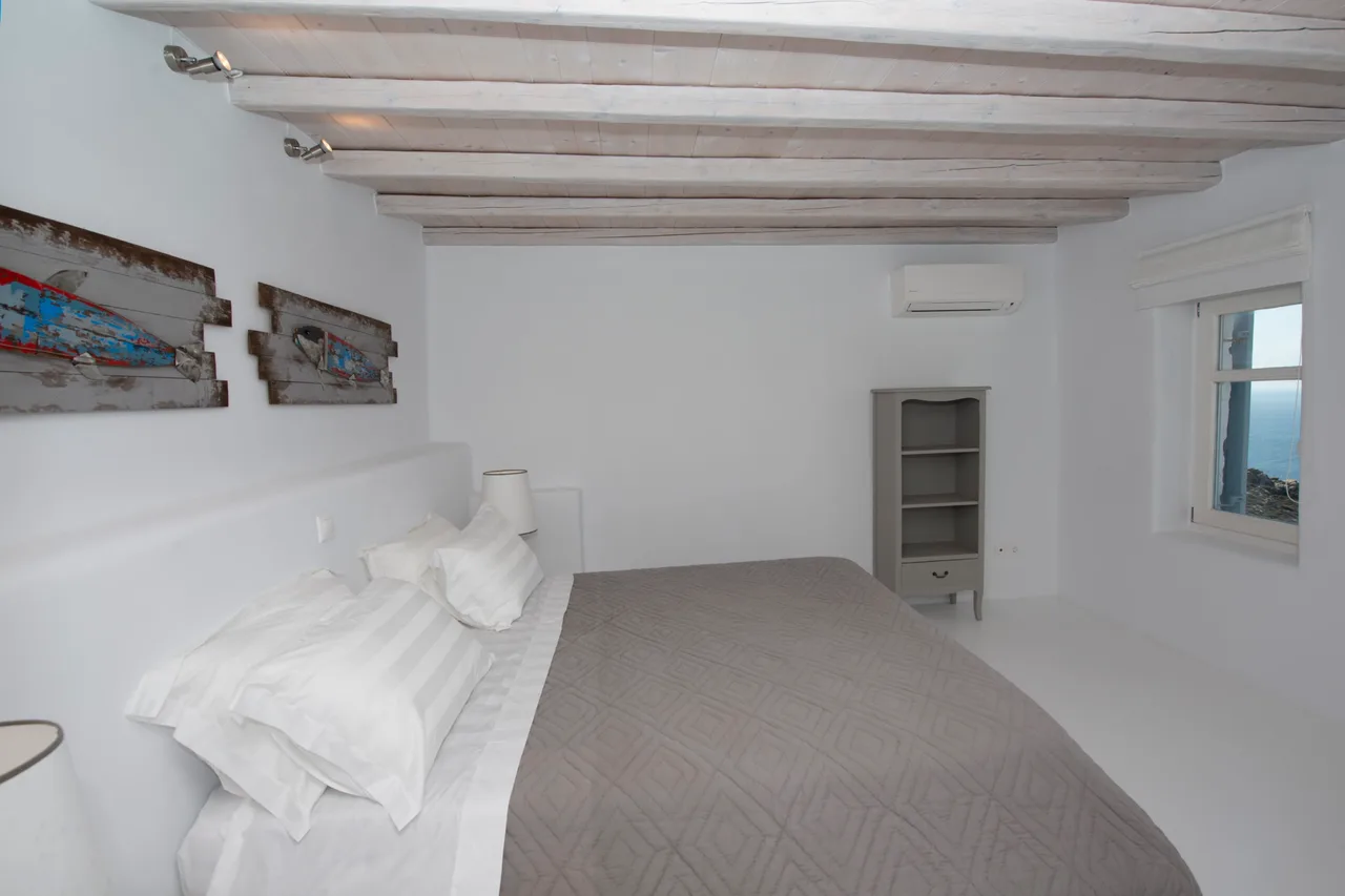 Modern 5 Bedroom Villa with Pool in Mykonos photo 3