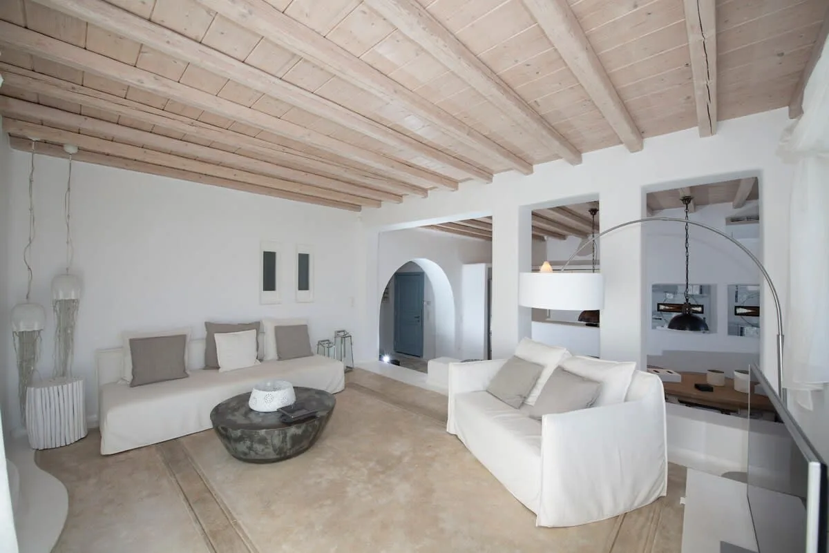 Spacious Villa with Heated Pool in Mykonos photo 2