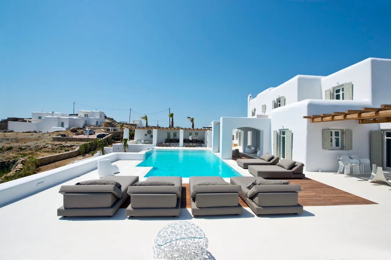 Luxurious 7 Bedroom Villa in Mykonos