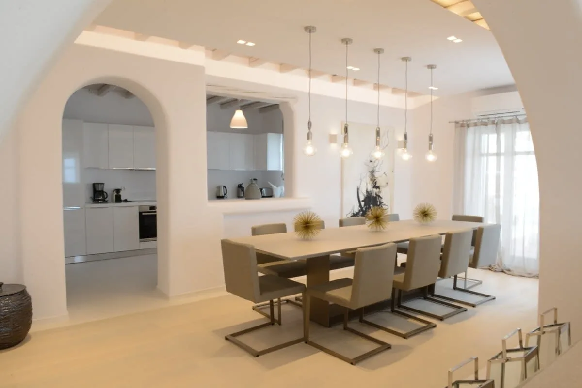 Luxury 8 Bedroom Villa with Pool photo 3