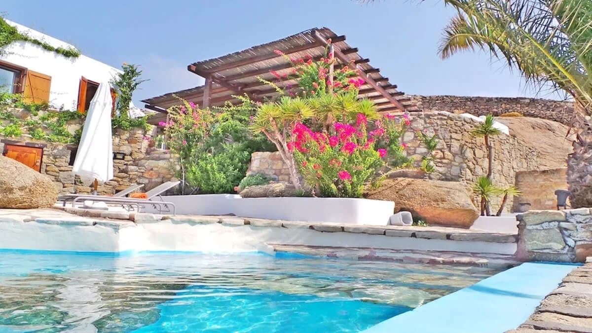 Finest Waters Villa Near the Beach photo 4