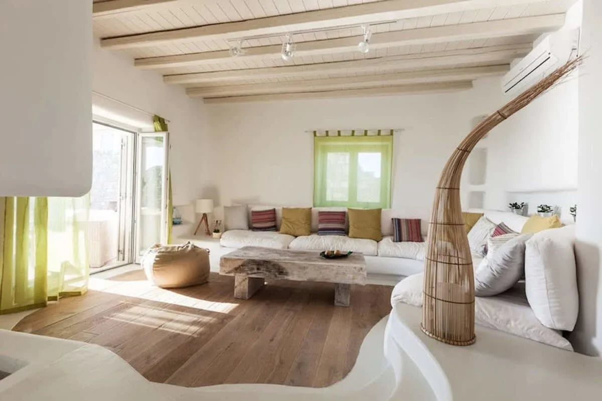 The Magnificent Villa in Between with Elegant Pool photo 3