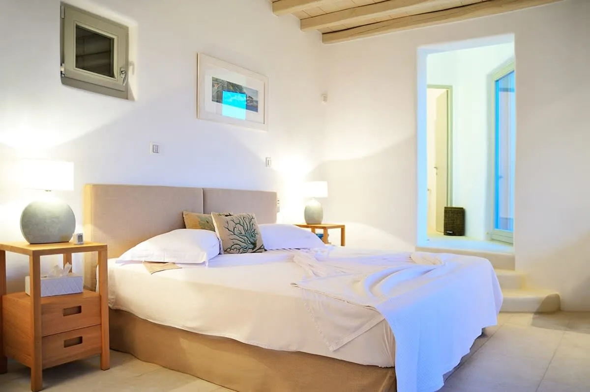 Isolated Peaceful Villa with Superb Scenery photo 3